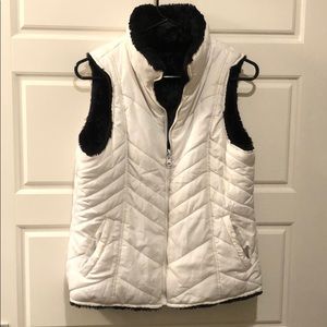 Reversible vest
